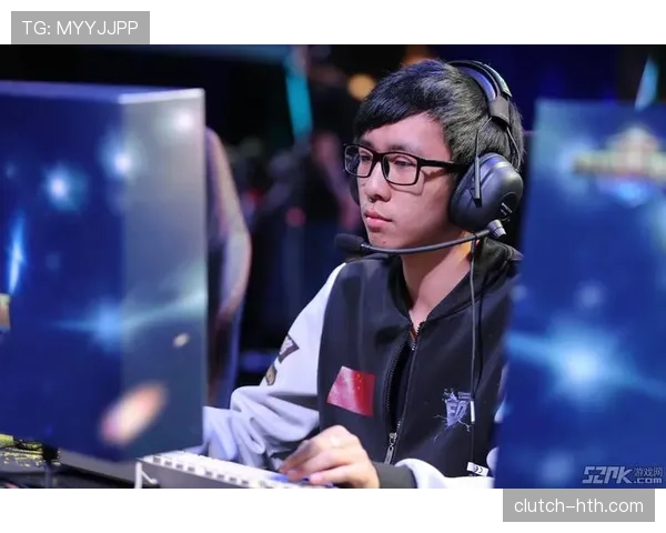 芬兰球迷“雪鸮军团”闪耀国际赛场，展现团结与激情