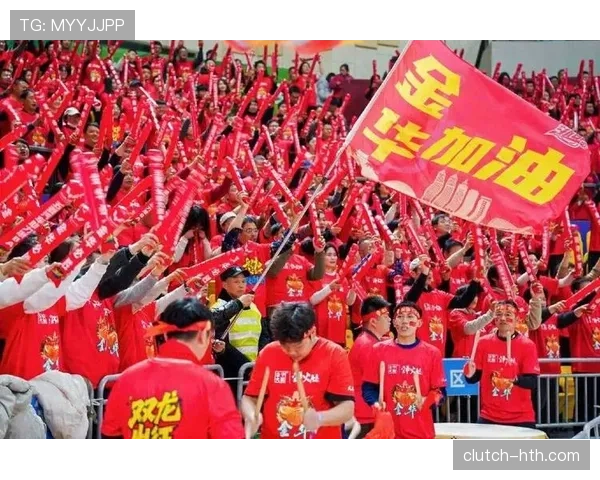 球迷庆典活动盛况空前，全城热情持续升温